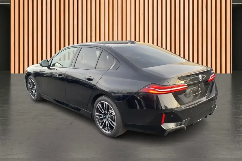 BMW 520 din 2024 cu 21.900 km - oferta BMW162403 - foto 2