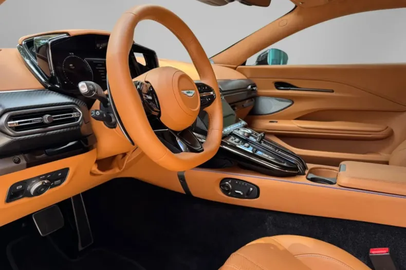 Aston Martin V8 Vantage din 2024 cu 4.500 km - oferta AST162404 - foto 16