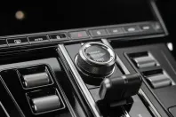 Aston Martin V8 Vantage din 2025 cu 5.500 km - oferta AST162405 - foto 26