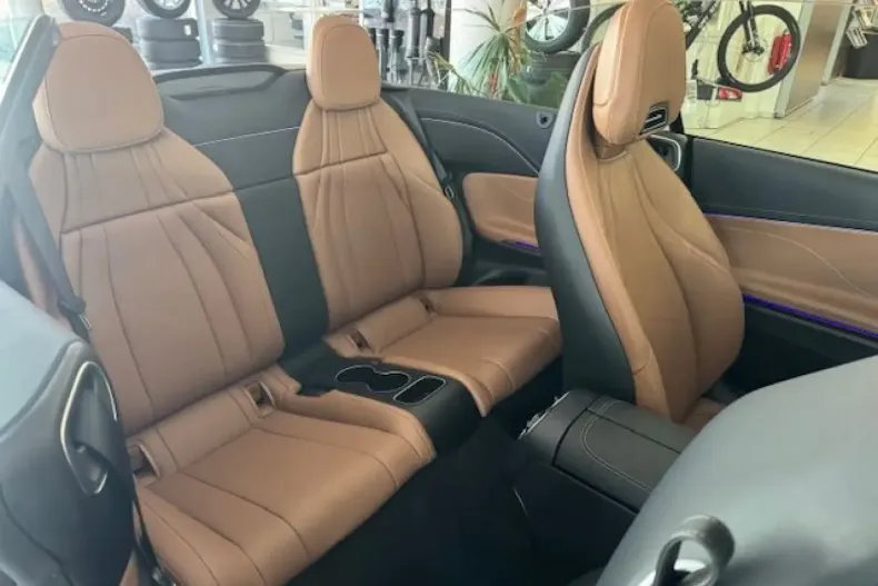 Mercedes-Benz CLE 200 din 2024 cu 11.821 km - oferta MER162406 - foto 8