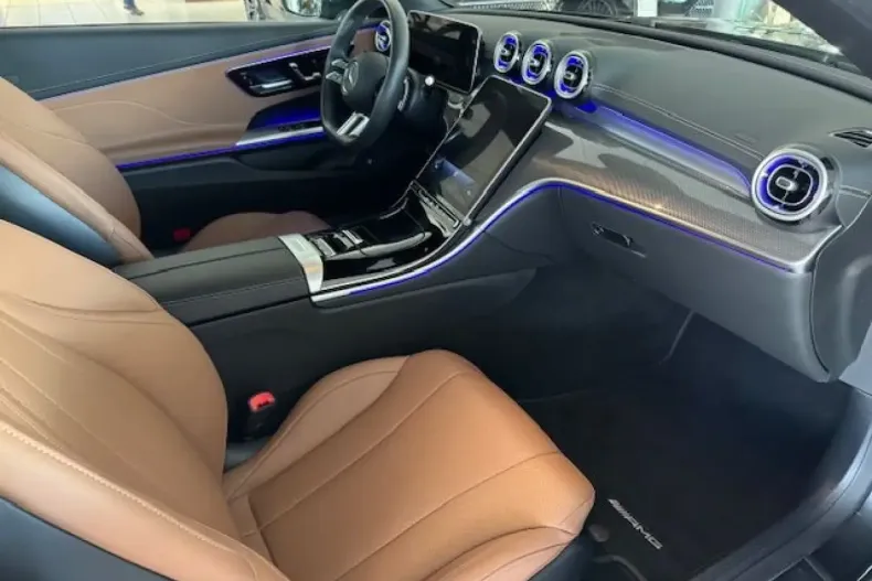 Mercedes-Benz CLE 200 din 2024 cu 11.821 km - oferta MER162406 - foto 9