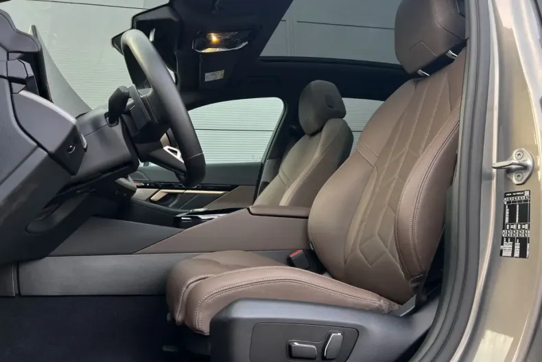 BMW 520 din 2024 cu 17.279 km - oferta BMW162407 - foto 13