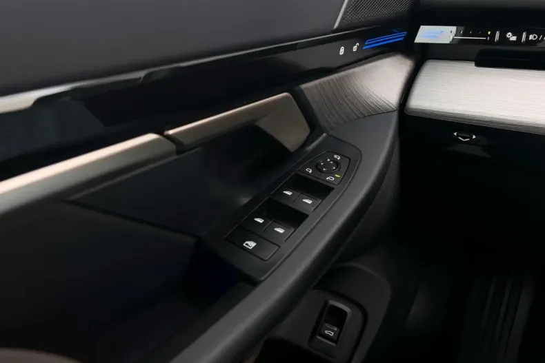 BMW 520 din 2024 cu 17.279 km - oferta BMW162407 - foto 34