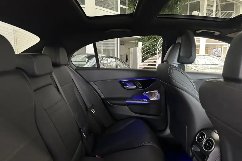 Mercedes-Benz C 220 din 2024 cu 40.400 km - oferta MER162409 - foto 13