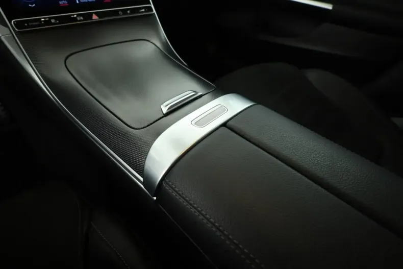 Mercedes-Benz C 300 din 2022 cu 65.659 km - oferta MER162410 - foto 15