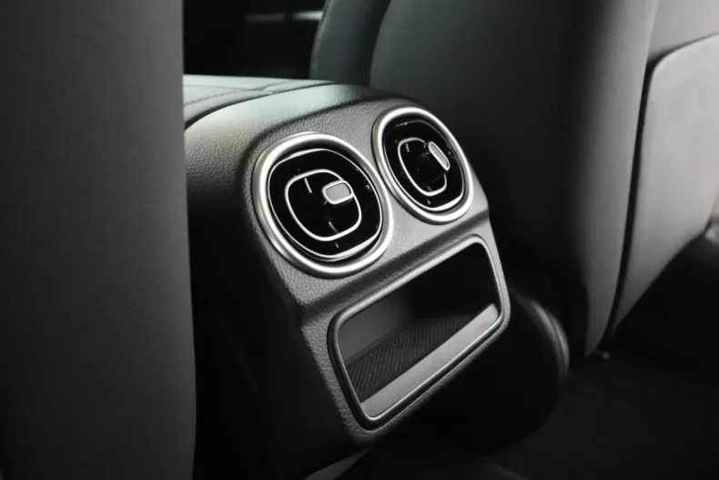 Mercedes-Benz C 300 din 2022 cu 65.659 km - oferta MER162410 - foto 24