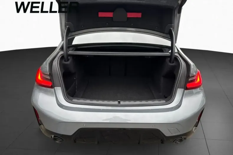 BMW 330 din 2024 cu 10.880 km - oferta BMW162422 - foto 11