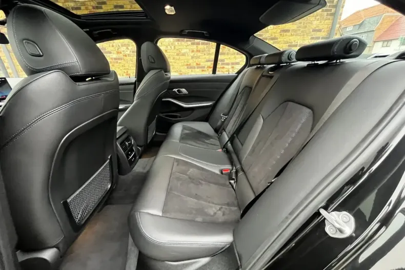 BMW 318 din 2022 cu 47.500 km - oferta BMW162424 - foto 14