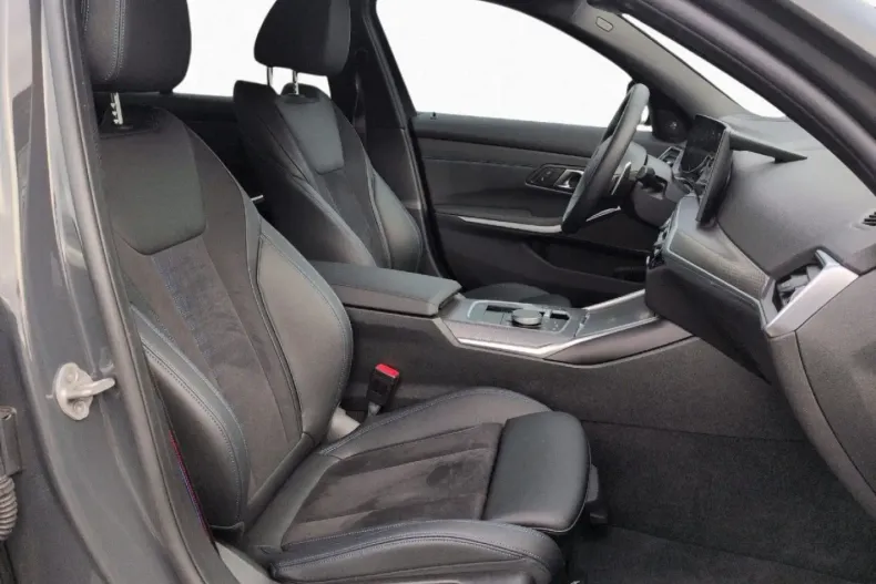 BMW 330 din 2024 cu 15.717 km - oferta BMW162425 - foto 7