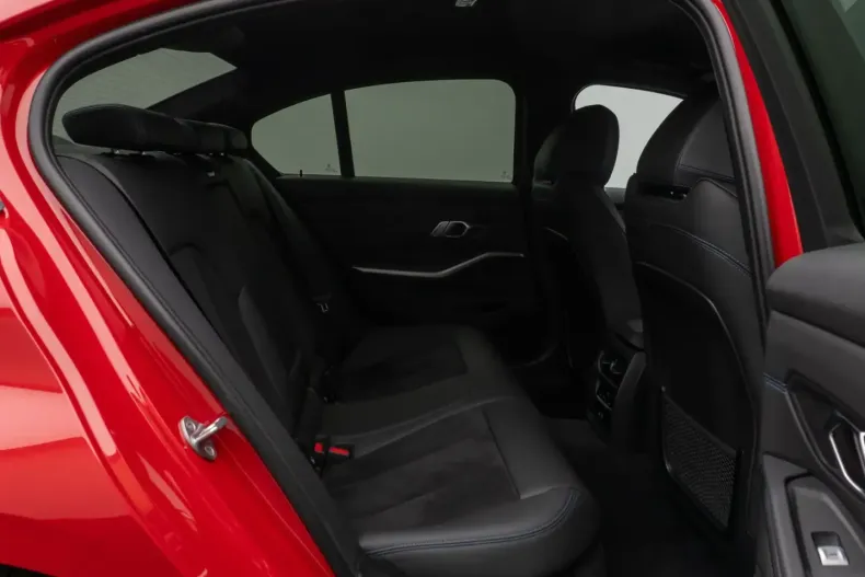 BMW 330 din 2022 cu 31.711 km - oferta BMW162427 - foto 26