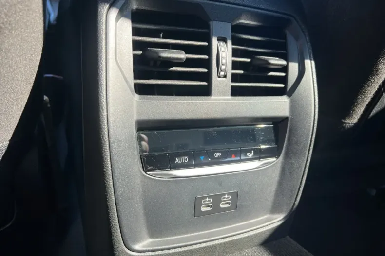 BMW 320 din 2025 cu 4.400 km - oferta BMW162431 - foto 13