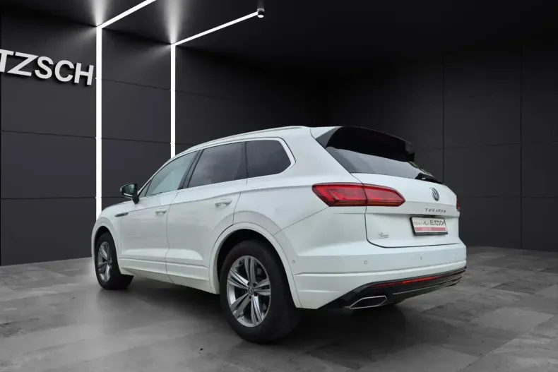 Volkswagen Touareg din 2021 cu 82.500 km - oferta VOL162432 - foto 3