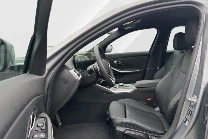 BMW 320 din 2024 cu 4.930 km - oferta BMW162433 - foto 9