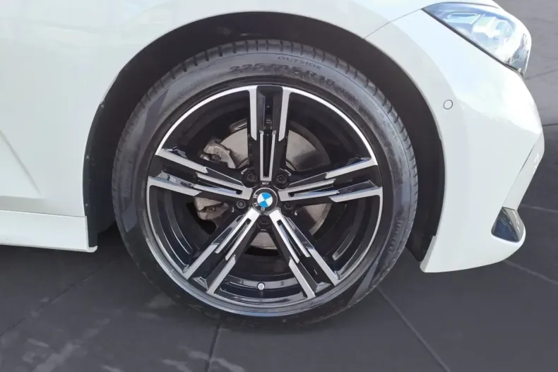 BMW 320 din 2024 cu 13.180 km - oferta BMW162438 - foto 11