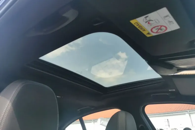 BMW 330 din 2022 cu 9.419 km - oferta BMW162439 - foto 11