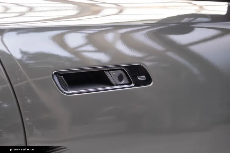 BMW 740 din 2024 cu 10 km - oferta BMW162447 - foto 14