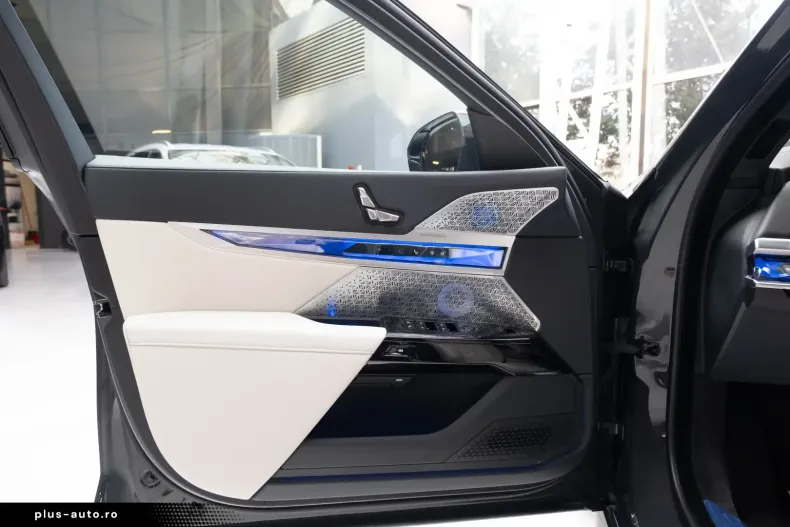 BMW 740 din 2024 cu 10 km - oferta BMW162447 - foto 18