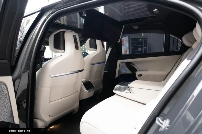 BMW 740 din 2024 cu 10 km - oferta BMW162447 - foto 29