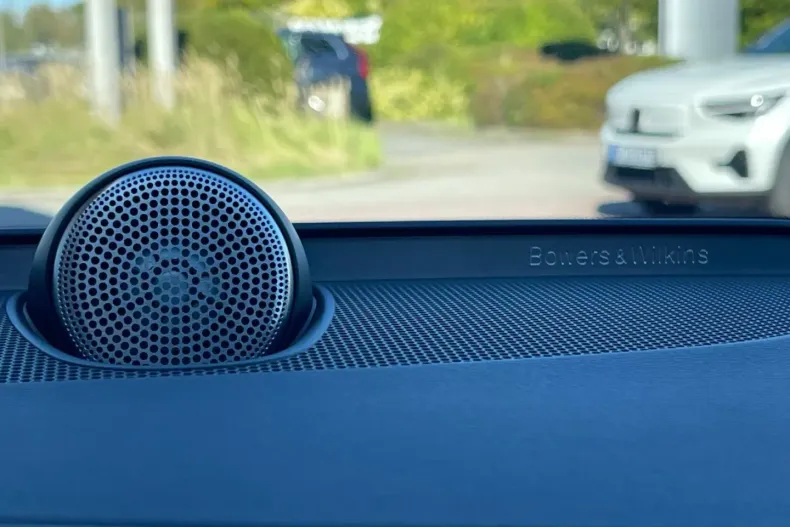 Volvo S60 din 2024 cu 13.500 km - oferta VOL162460 - foto 17