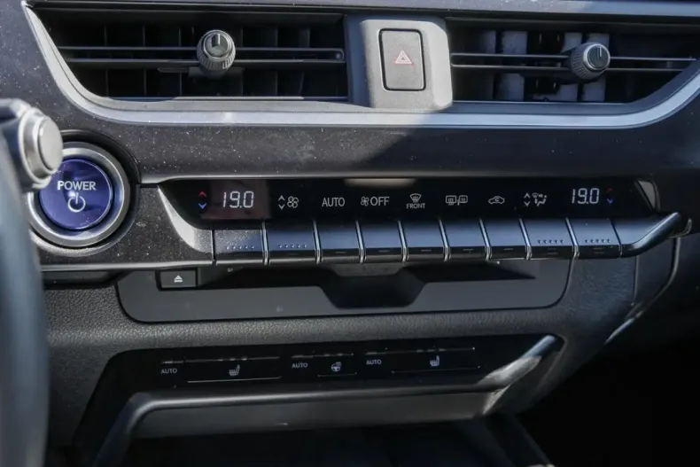 Lexus UX din 2022 cu 45.813 km - oferta LEX162462 - foto 23