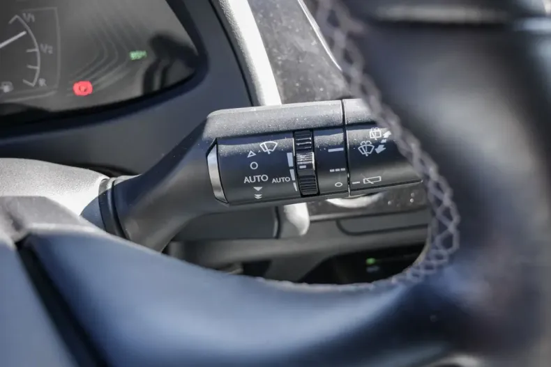 Lexus UX din 2022 cu 45.813 km - oferta LEX162462 - foto 33