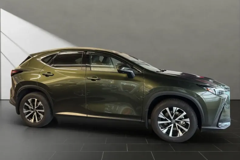 Lexus NX 350h din 2022 cu 61.965 km - oferta LEX162464 - foto 5