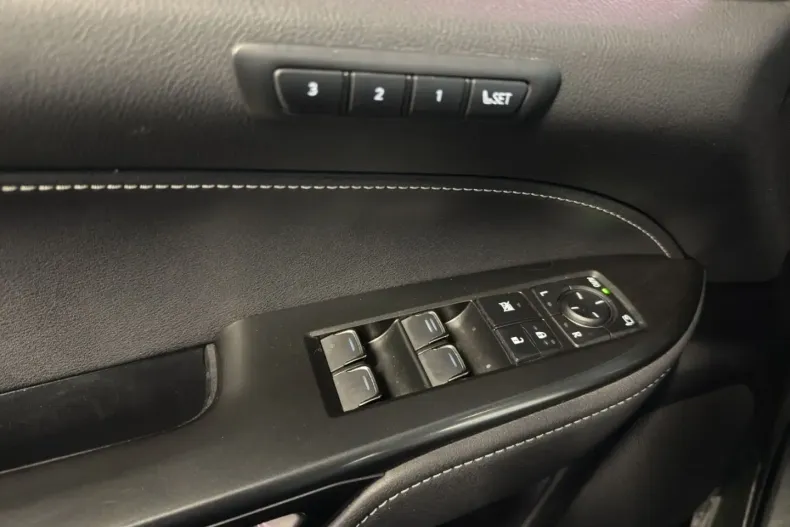 Lexus NX 350h din 2022 cu 61.965 km - oferta LEX162464 - foto 11