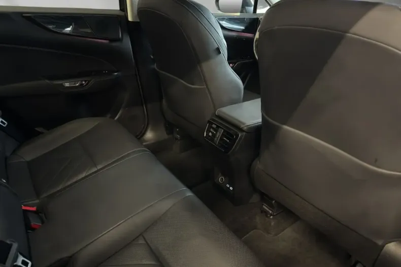 Lexus NX 350h din 2022 cu 61.965 km - oferta LEX162464 - foto 16