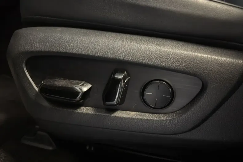 Lexus NX 350h din 2022 cu 61.965 km - oferta LEX162464 - foto 19