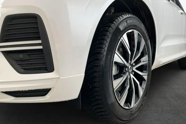 Volvo XC60 din 2024 cu 6.517 km - oferta VOL162465 - foto 6