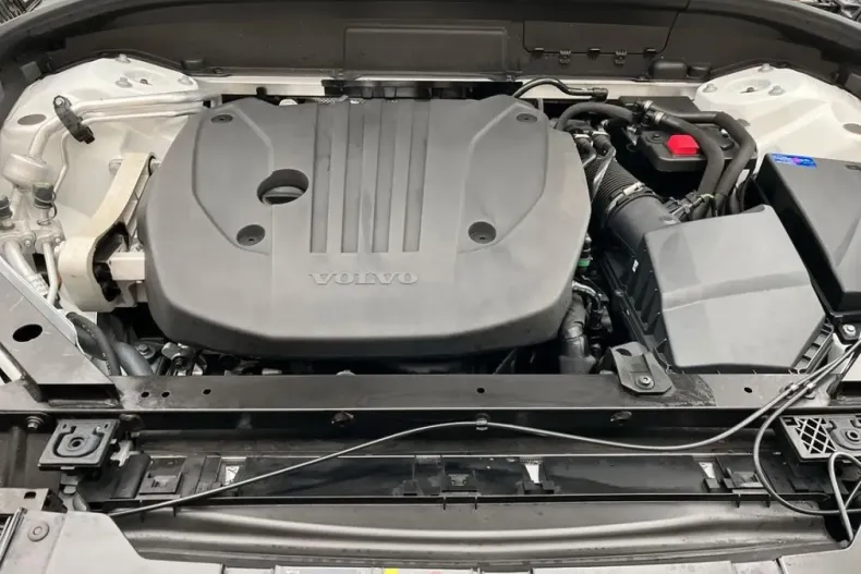 Volvo XC60 din 2024 cu 6.517 km - oferta VOL162465 - foto 8