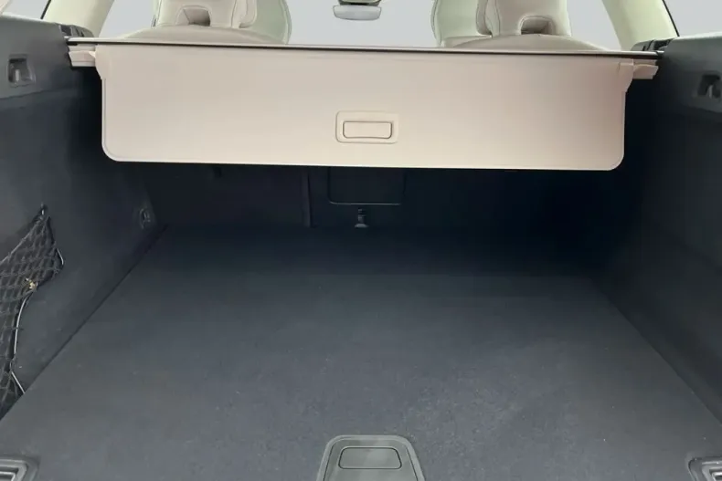 Volvo XC60 din 2024 cu 6.517 km - oferta VOL162465 - foto 9