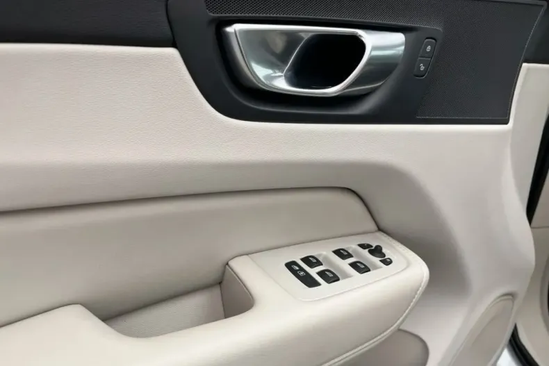 Volvo XC60 din 2024 cu 6.517 km - oferta VOL162465 - foto 20