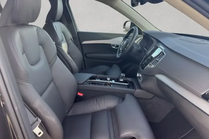 Volvo XC90 din 2024 cu 16.193 km - oferta VOL162468 - foto 13