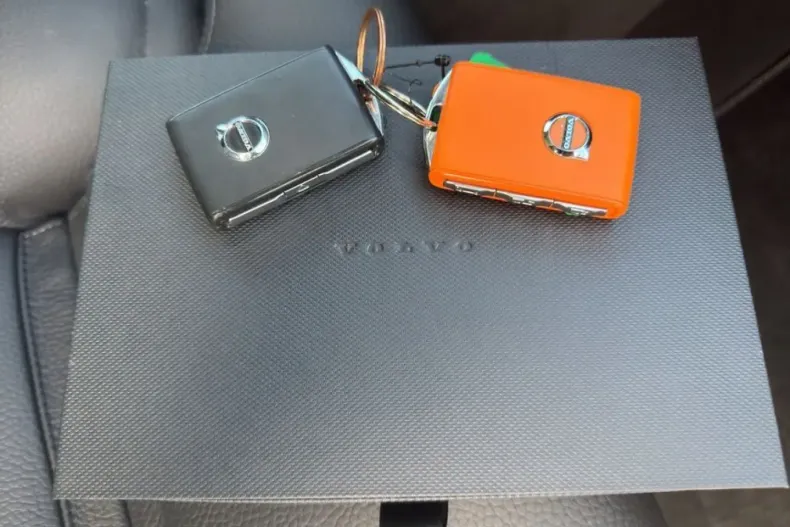 Volvo XC90 din 2024 cu 16.193 km - oferta VOL162468 - foto 15