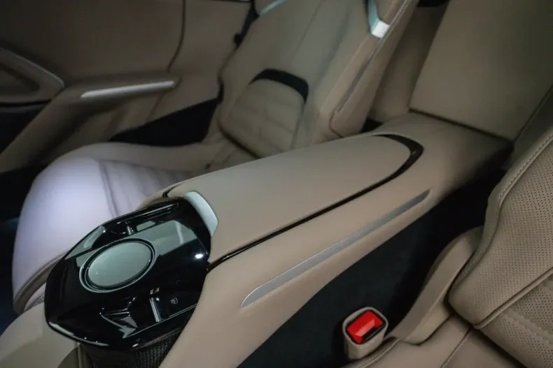 Ferrari Purosangue din 2024 cu 4.650 km - oferta FER162471 - foto 24