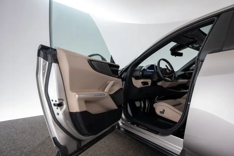 Ferrari Purosangue din 2024 cu 4.650 km - oferta FER162471 - foto 33