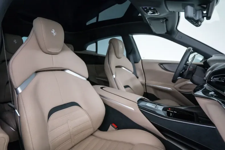 Ferrari Purosangue din 2024 cu 4.650 km - oferta FER162471 - foto 36