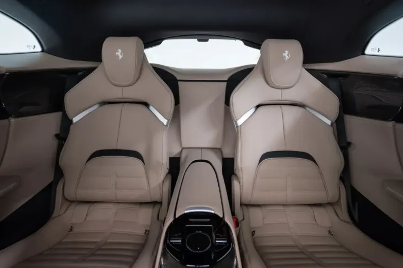 Ferrari Purosangue din 2024 cu 4.650 km - oferta FER162471 - foto 47