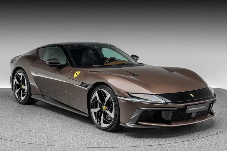 Ferrari 12Cilindri din 2025 cu 4.100 km - oferta FER162473 - foto 1