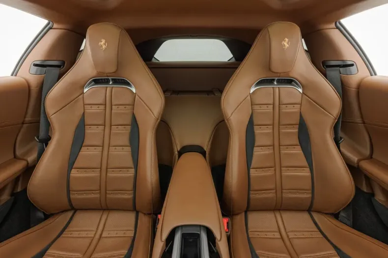 Ferrari 12Cilindri din 2025 cu 4.100 km - oferta FER162473 - foto 18