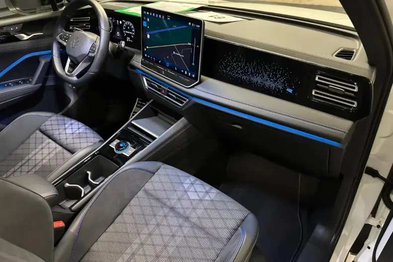 Volkswagen Tiguan din 2024 cu 11.000 km - oferta VOL162475 - foto 12