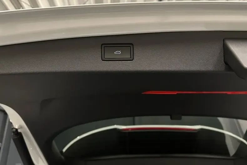 Volkswagen Tiguan din 2024 cu 11.000 km - oferta VOL162475 - foto 36