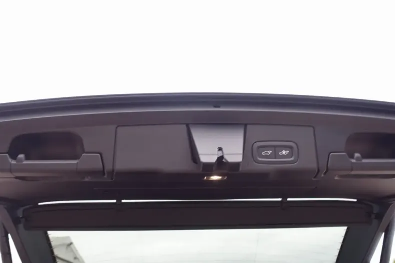 Volvo XC60 din 2025 cu 31.030 km - oferta VOL162480 - foto 12