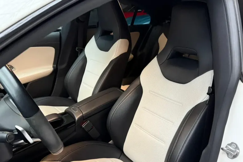 Mercedes-Benz CLA 220 din 2020 cu 79.000 km - oferta MER162487 - foto 17