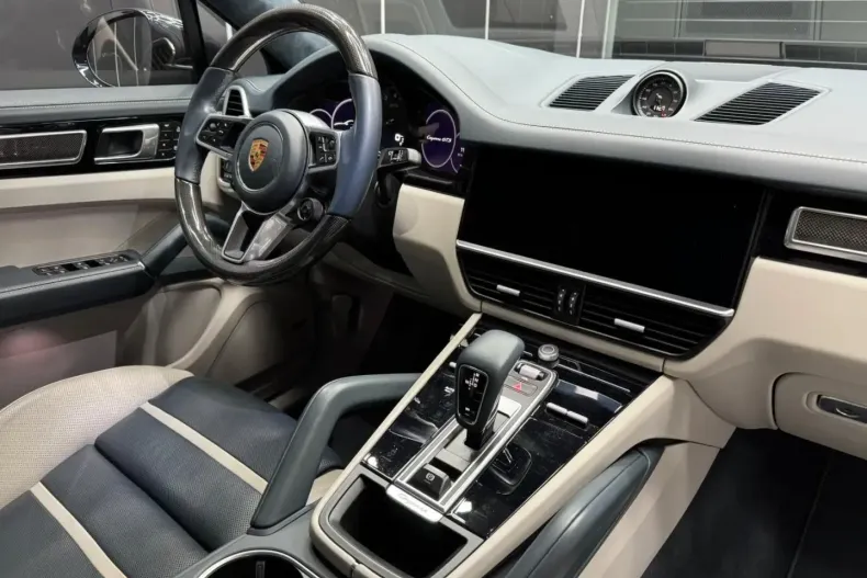 Porsche Cayenne din 2023 cu 55.920 km - oferta POR162491 - foto 7