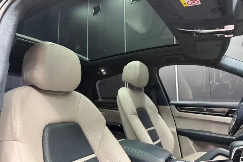 Porsche Cayenne din 2023 cu 55.920 km - oferta POR162491 - foto 10