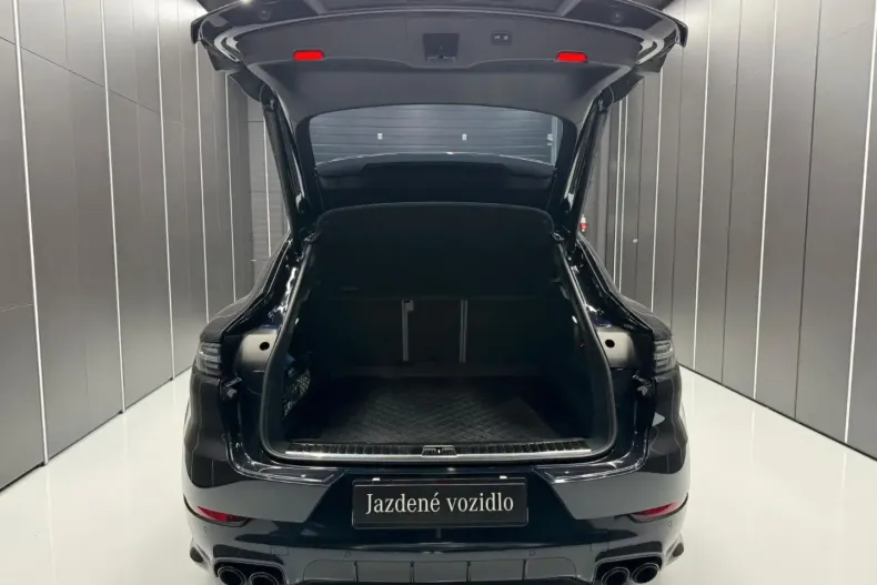 Porsche Cayenne din 2023 cu 55.920 km - oferta POR162491 - foto 30