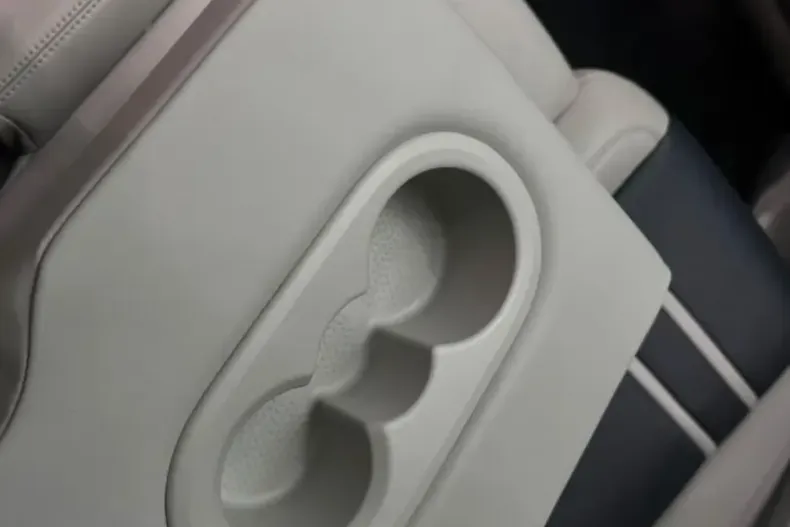 Porsche Cayenne din 2023 cu 55.920 km - oferta POR162491 - foto 31