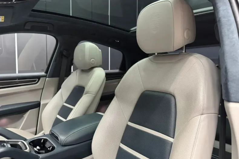 Porsche Cayenne din 2023 cu 55.920 km - oferta POR162491 - foto 40